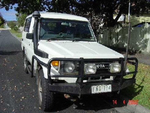 Troopcarrier Landcruiser